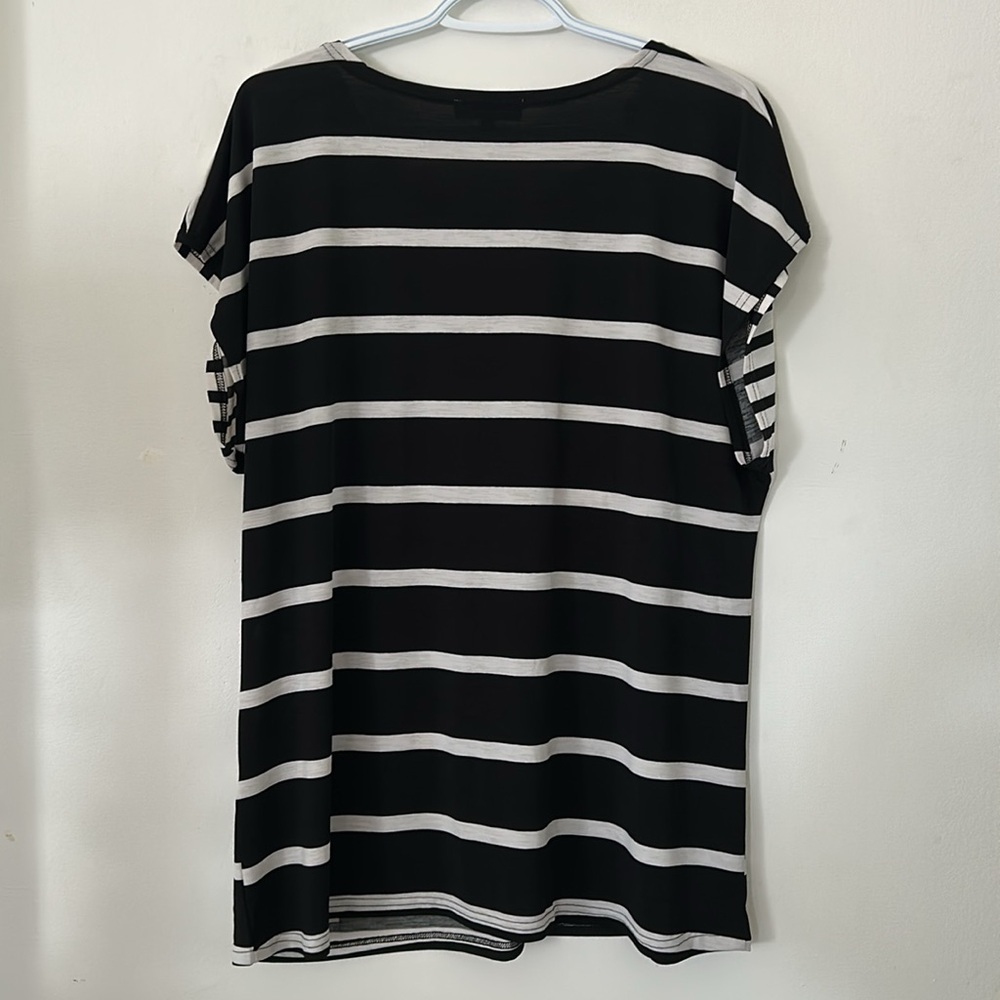 Marie Claire Black and White Graphic T-Shirt for womens - Picture 2 of 5